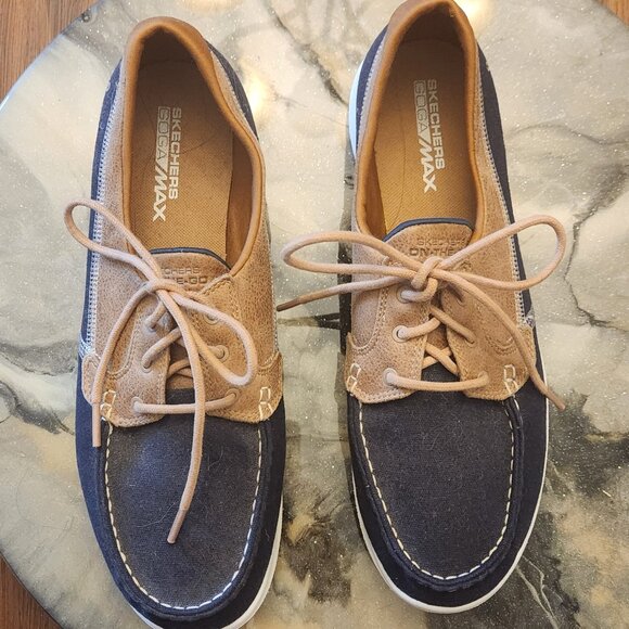 Navy and Beige Sketchers GOGA MAX - Picture 1 of 4